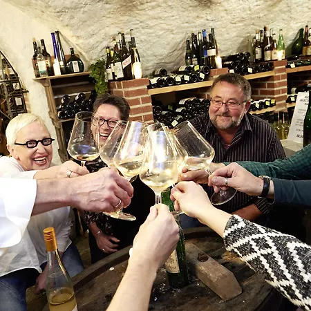 מלון Kucher's Darscheid